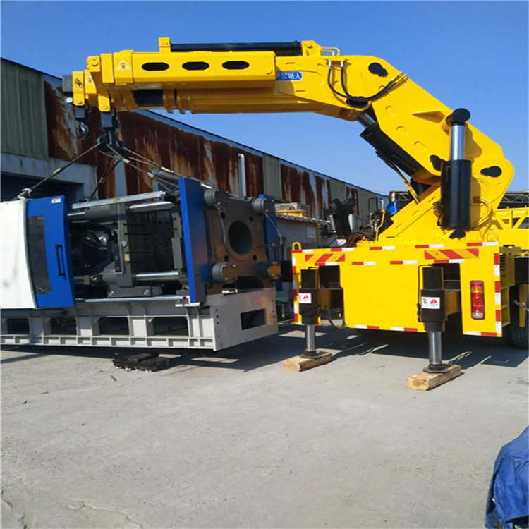 潮安 大吨位折臂吊出租费用解析：一小时租赁多少钱