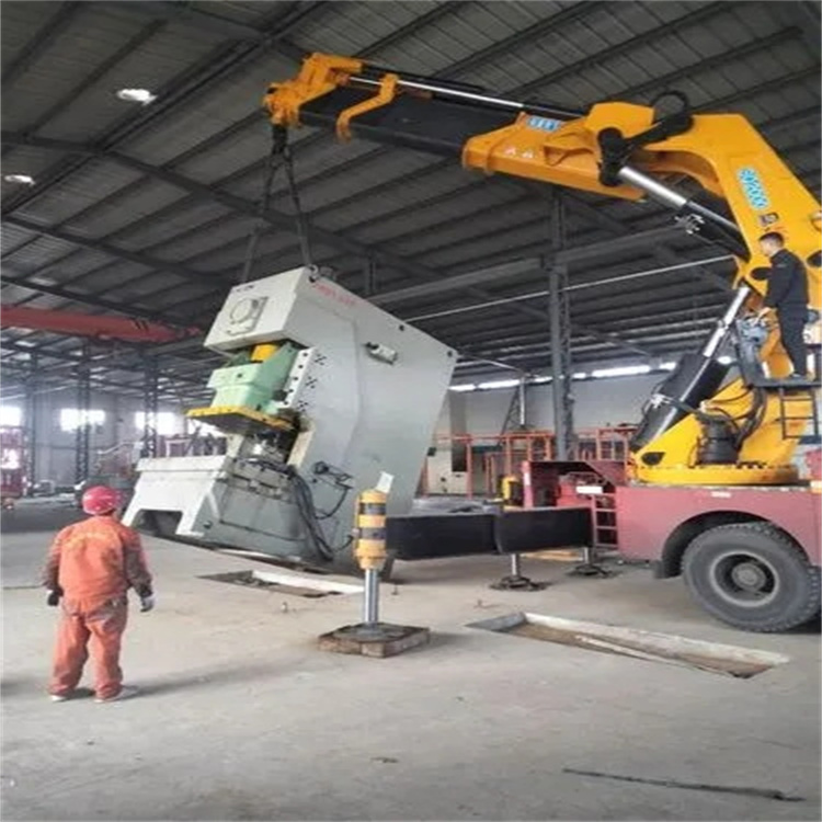 潮安80吨折臂吊车出租附近电话